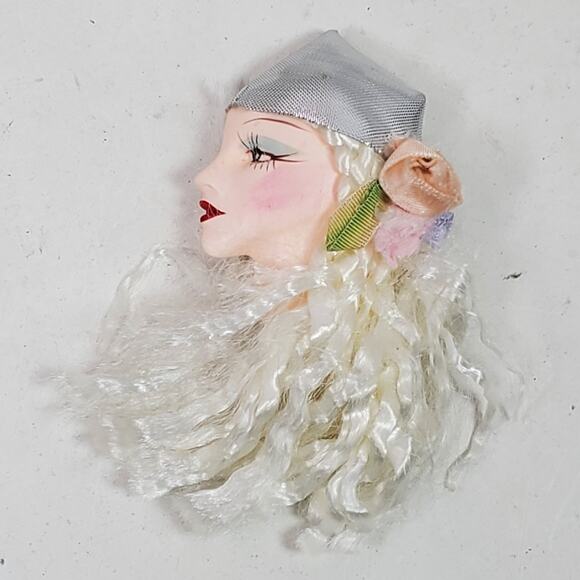 Vintage 1980s Gypsy Head Brooch Pin 3.5 Inch Total Length Including Hair - Picture 1 of 2